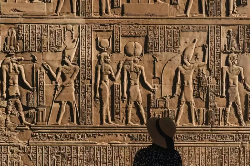 Il Tempio di Kom Ombo: dove Sobek e Horus dividono lo stesso cielo