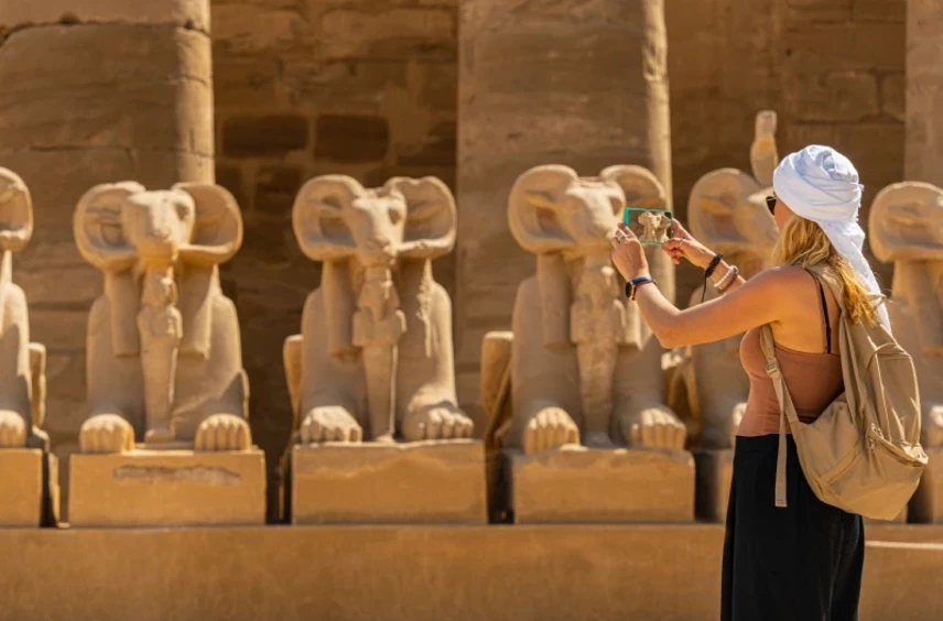 Scopri il Tour Egitto a Pasqua tra le Piramidi del Cairo, i templi di Luxor e il relax a Marsa Alam.