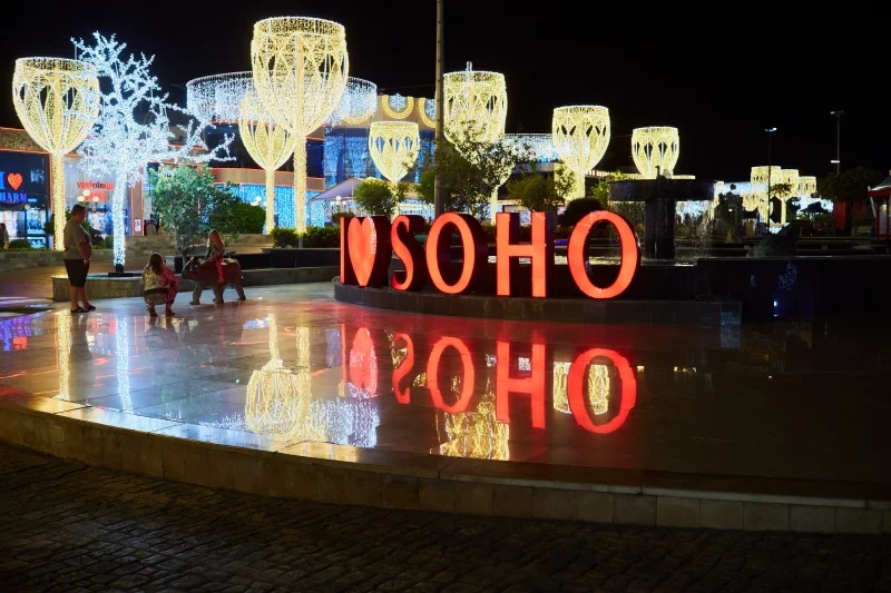Sharm el Sheikh città vivace tra shopping e cultura