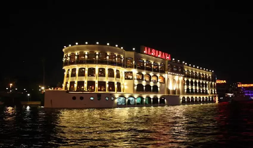 Cosa fare al Cairo in 3 giorni: cena in crociera sul Nilo con vista panoramica 2026