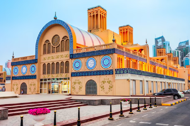 Il famoso Blue Souk di Sharjah