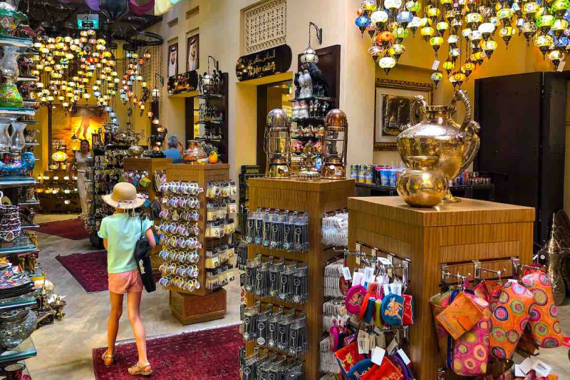 Cosa comprare ad Abu Dhabi, Sharjah o Ras Al Khaimah