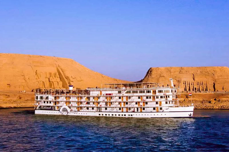 Crociere Lago Nasser – Navigazione da Assuan ad Abu Simbel con Templi Nubiani