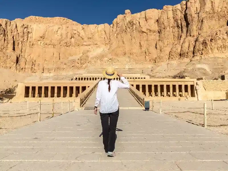 Tour Luxor da Assuan – Visita al Tempio di Hatshepsut con Guida Italiana