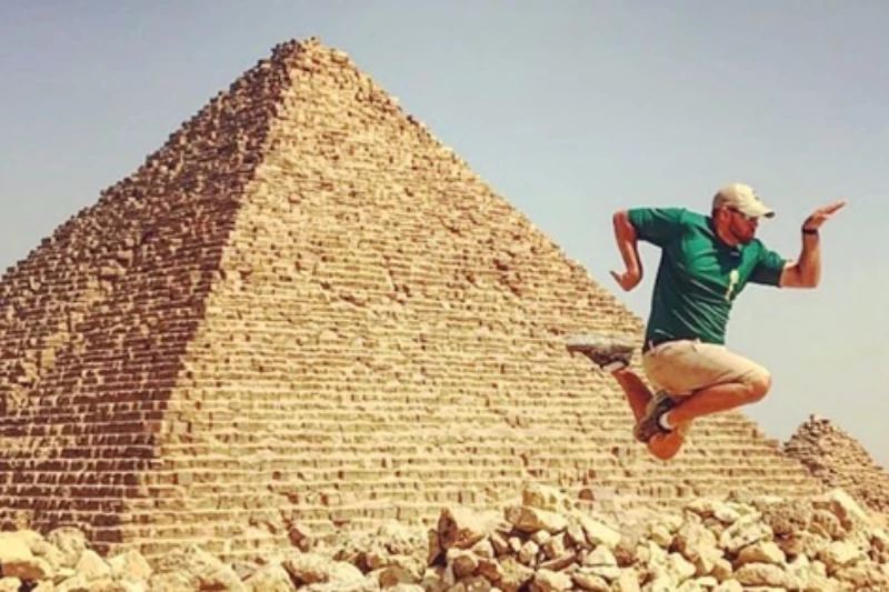 Clima Perfetto alle Piramidi in Aprile