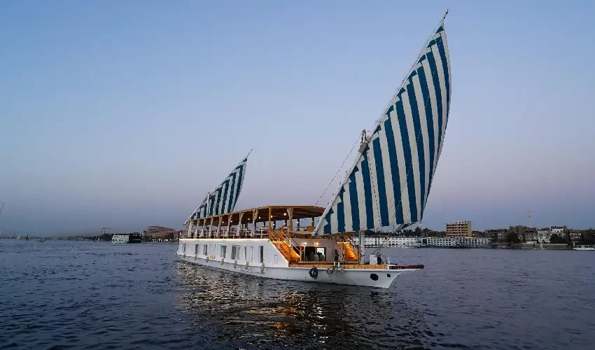 Crociera sul Nilo con  Dahabeya Turquoise lusso