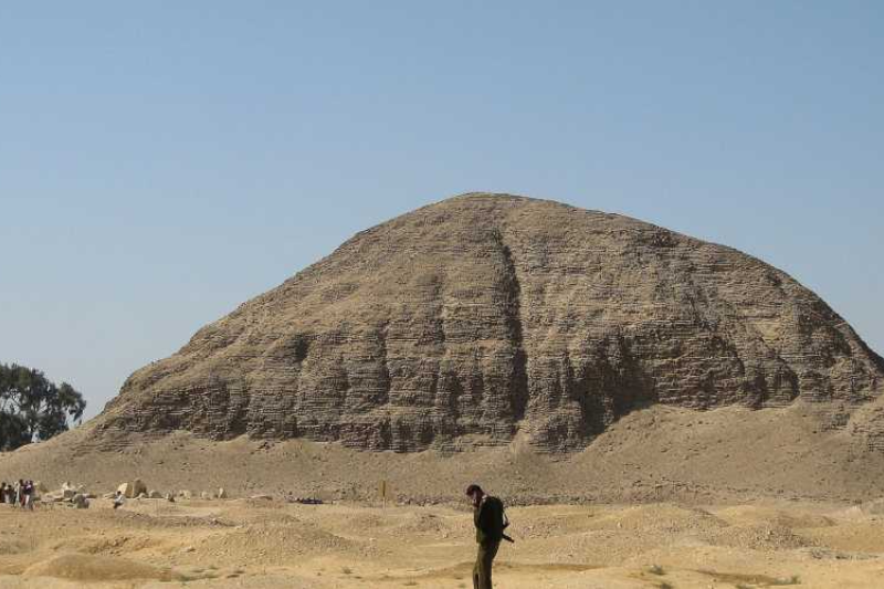 la Piramide di Hawara e dell'area del leggendario labirinto nel Fayyum.