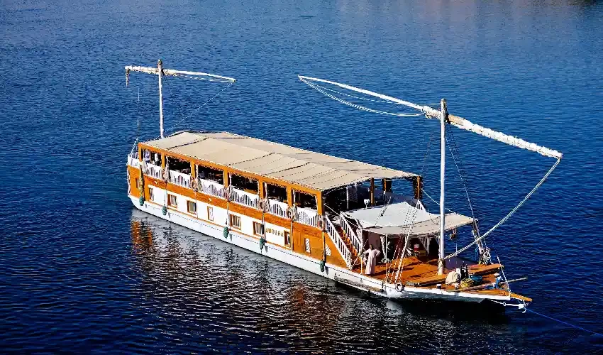 Dahabeya Luxor Aswan tra lusso, storia e relax sul Nilo