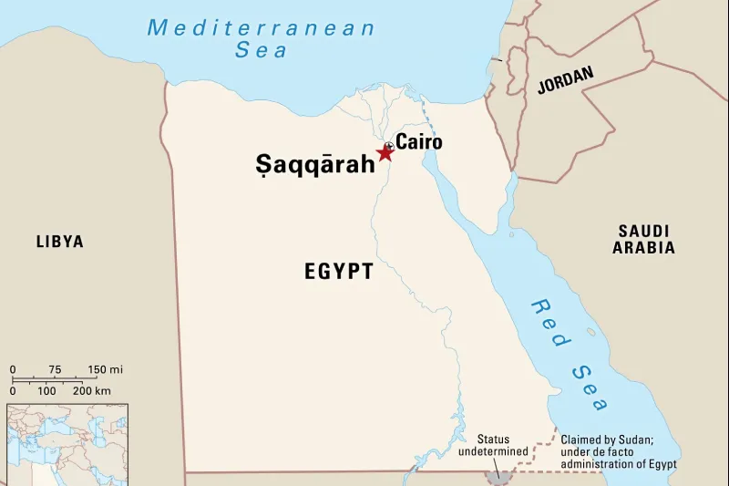 Piramide di Djoser a Saqqara: Guida alla Prima Piramide a Gradoni