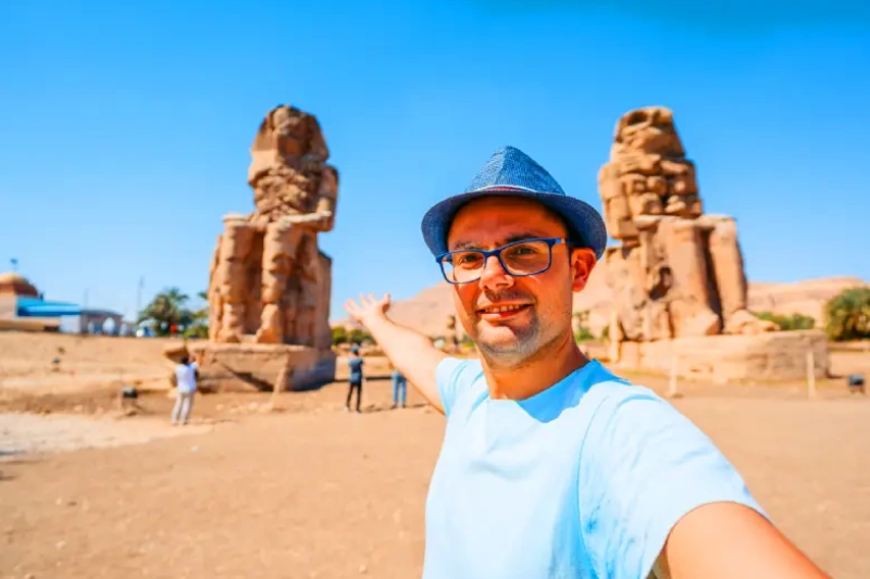 Colossi di Memnone: Dove si Trovano, Come Visitarli e Cosa Vedere