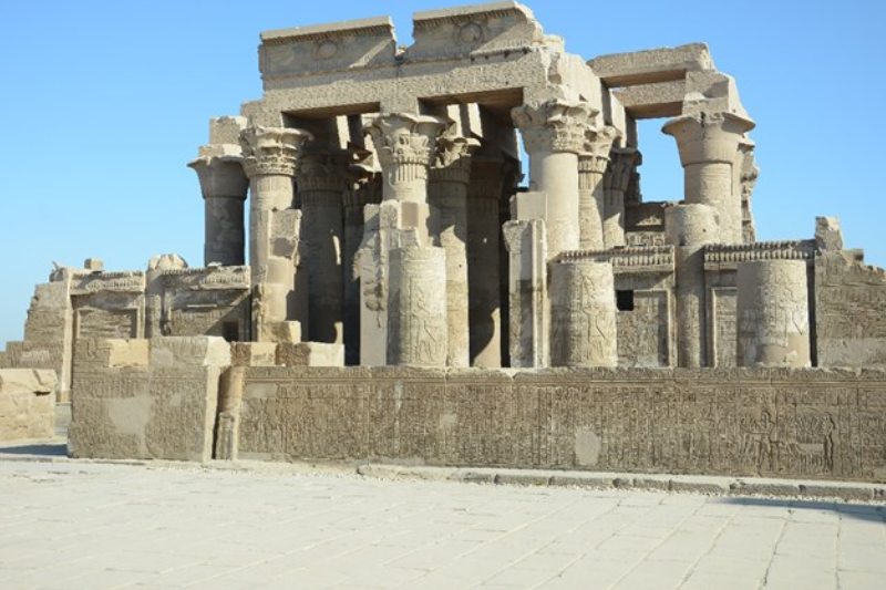 Kom Ombo, Egitto: Storia, Cosa Vedere e Tempio dei Due Dei