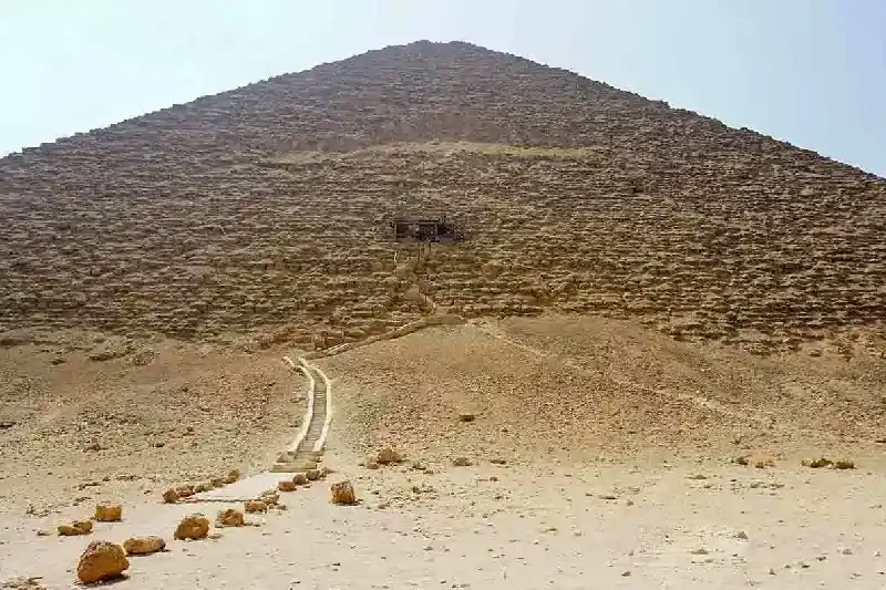 Piramide romboidale: guida completa alla Bent Pyramid e alla piramide rossa