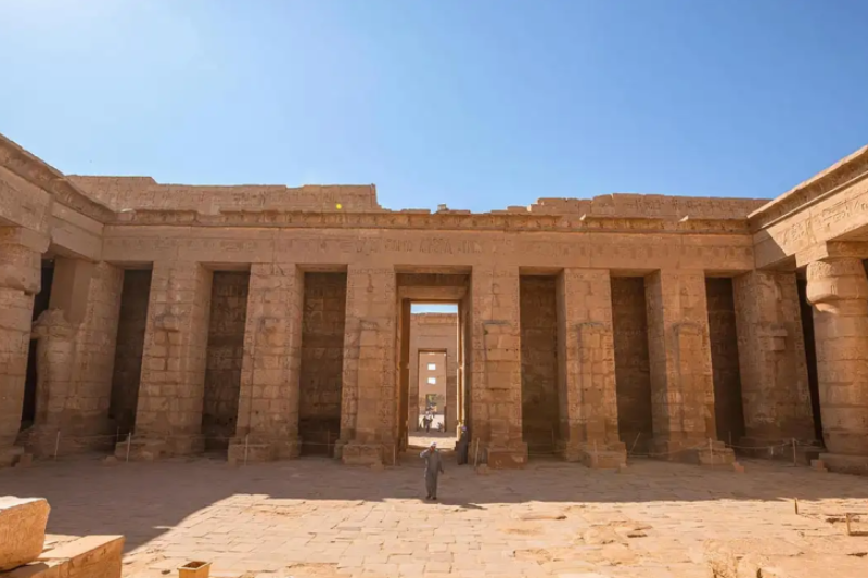 Vista prospettica a Medinet Habu.