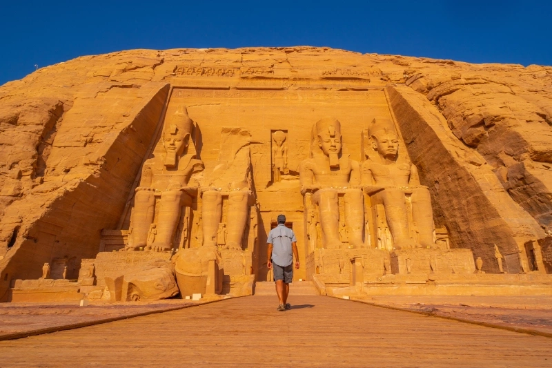 Miracolo del sole Abu Simbel allineamento perfetto