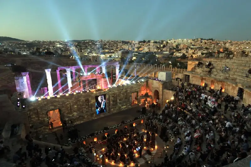 Gerasa viaggio nel passato tra templi e teatri