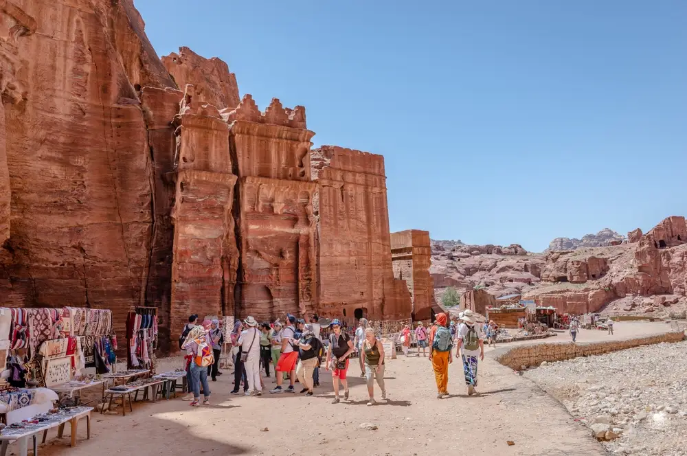 Petra di notte esperienza unica tra storia e magia