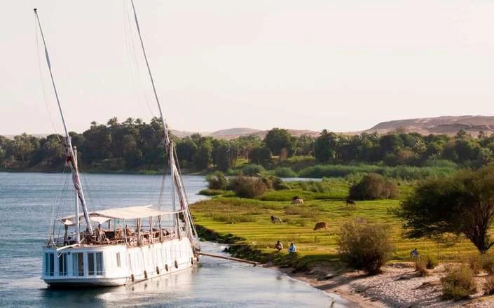 Meroe: Crucero de lujo por el Nilo