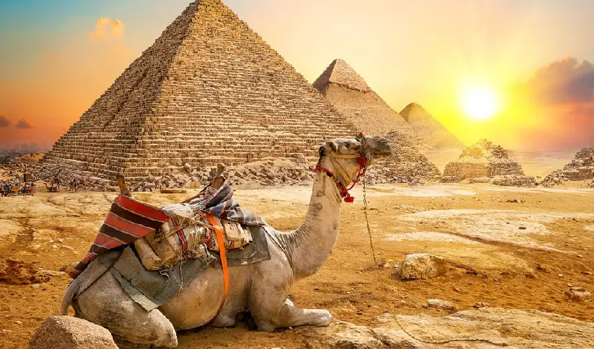 Come vedere le piramidi in Egitto: tour e consigli di viaggio