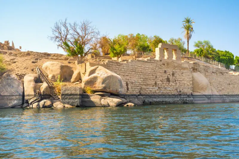 Isola elefantina, antichi resti archeologici ad Assuan