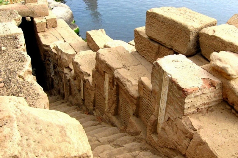 Nilometro isola elefantina, scopri come misurava il Nilo